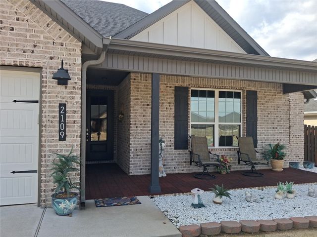 2109 Abbott Lane, Pea Ridge, AR 72751
