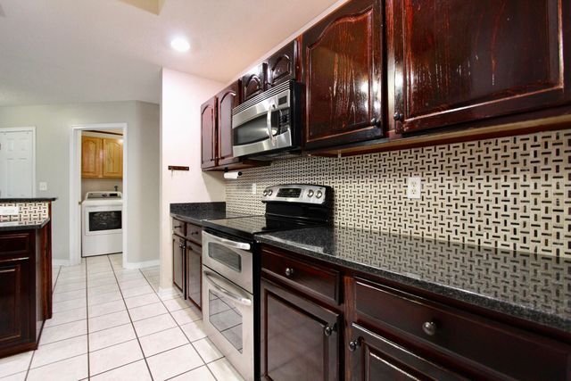 218 Golf Course Drive, Crestview, FL 32536