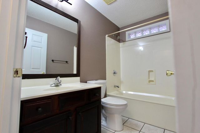 218 Golf Course Drive, Crestview, FL 32536