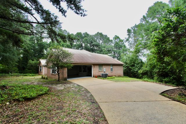 218 Golf Course Drive, Crestview, FL 32536
