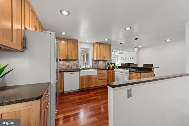 5034 AVOCA AVE, Ellicott City, MD 21043