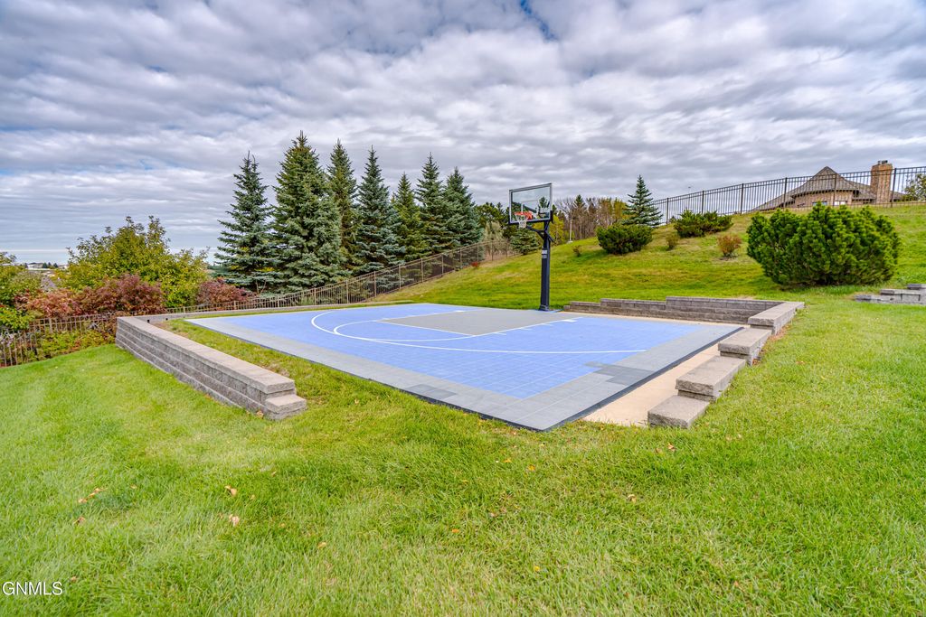 901 Corvette Circle, Bismarck, ND 58503 photo 117