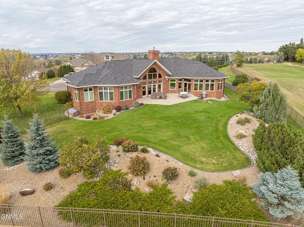 901 Corvette Circle, Bismarck, ND 58503 photo 132