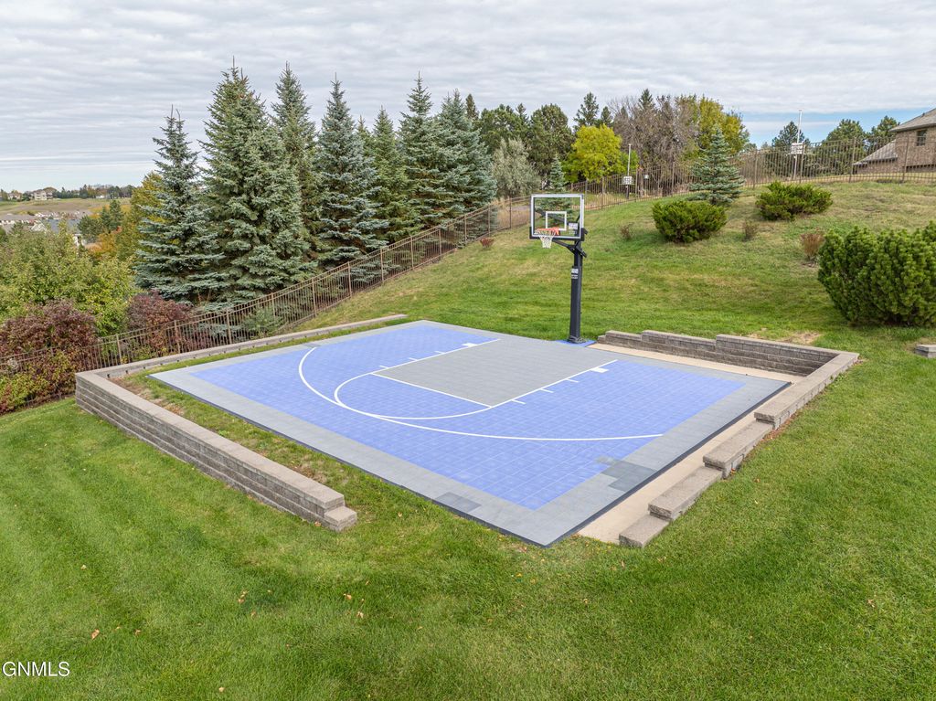 901 Corvette Circle, Bismarck, ND 58503 photo 134