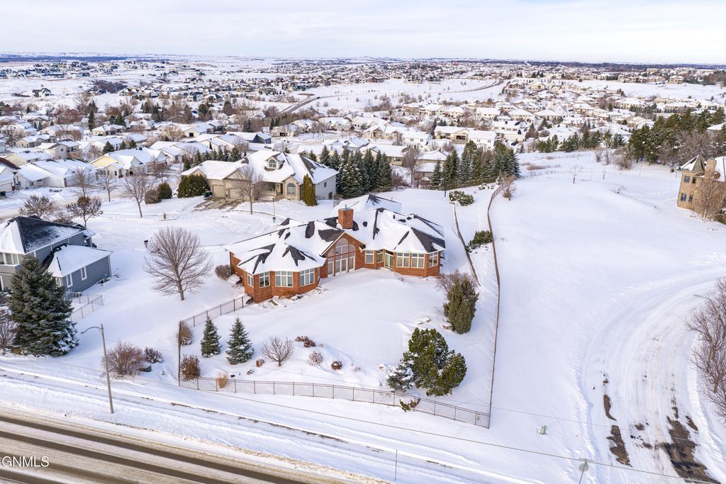 901 Corvette Circle, Bismarck, ND 58503 photo 138