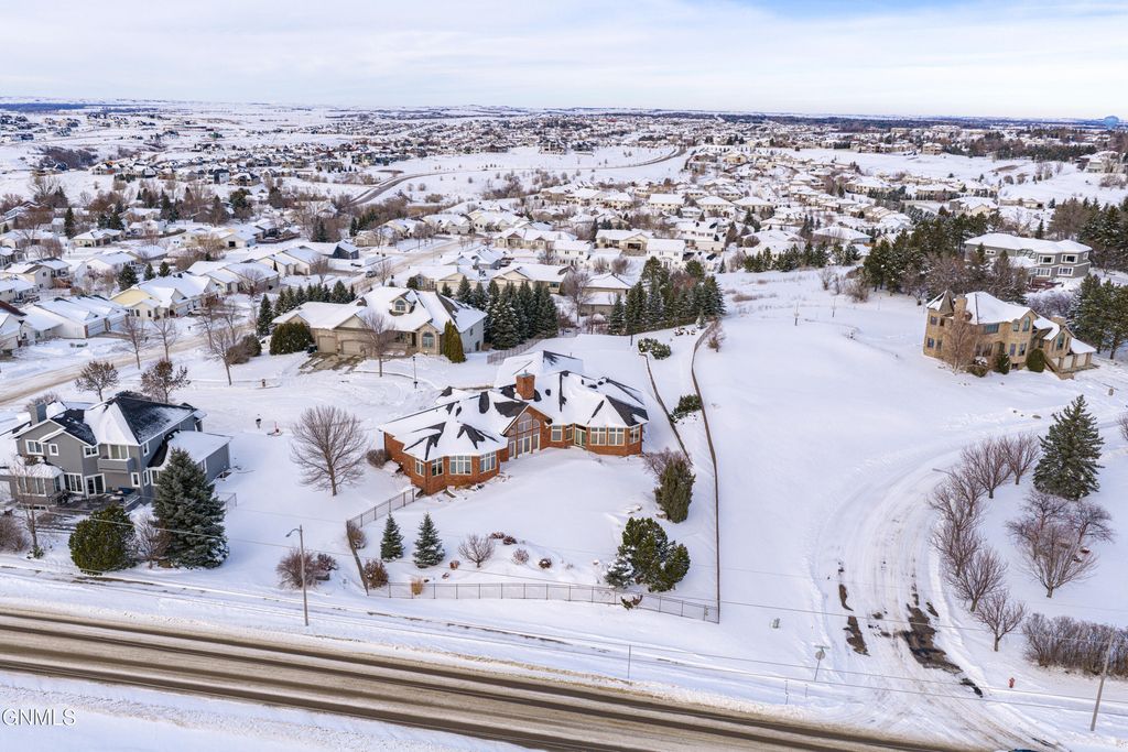 901 Corvette Circle, Bismarck, ND 58503 photo 144