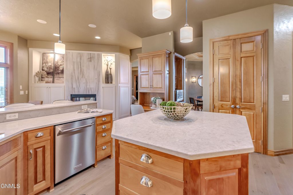 901 Corvette Circle, Bismarck, ND 58503 photo 47