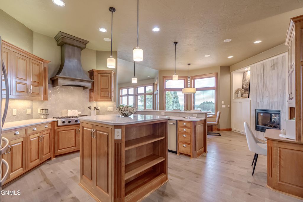 901 Corvette Circle, Bismarck, ND 58503 photo 48