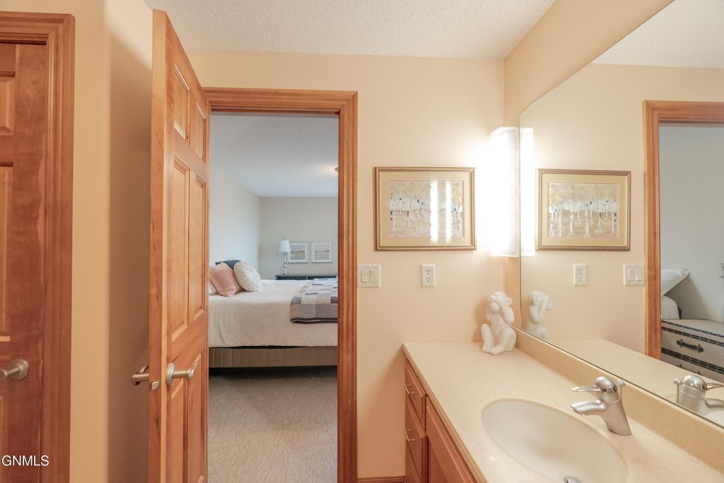 901 Corvette Circle, Bismarck, ND 58503 photo 93