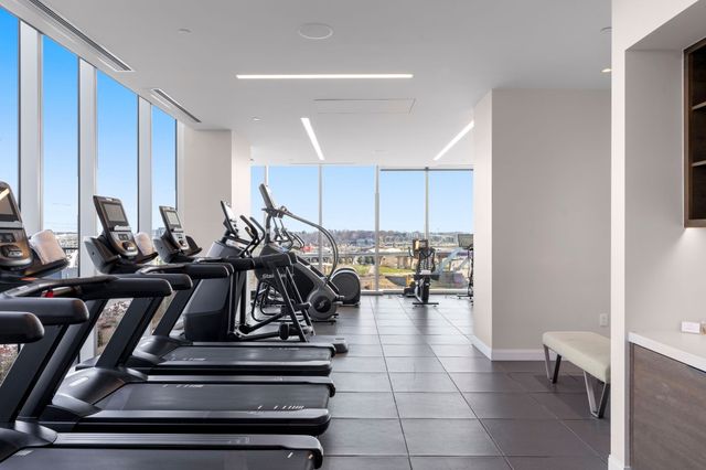 160 2nd Ave S Apt 2104, Nashville, TN 37201