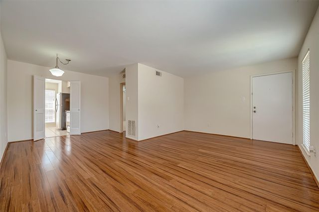 6402 Del Monte Drive 35, Houston, TX 77057