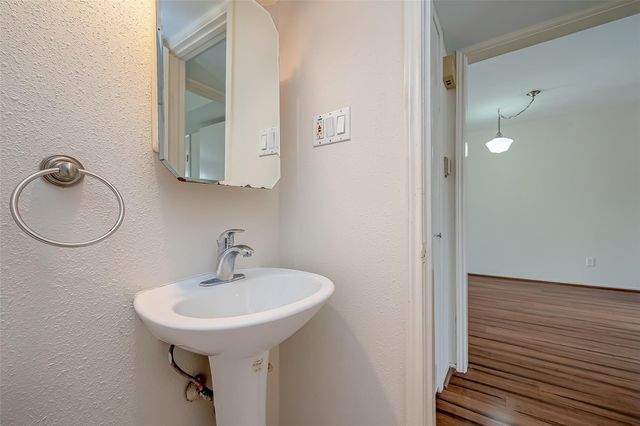 6402 Del Monte Drive 35, Houston, TX 77057