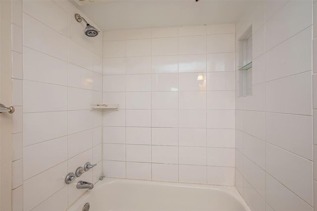 6402 Del Monte Drive 35, Houston, TX 77057