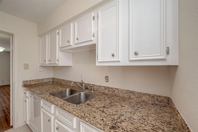 6402 Del Monte Drive 35, Houston, TX 77057