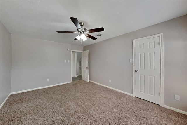 2822 Deer Hollow Drive, Houston, TX 77345