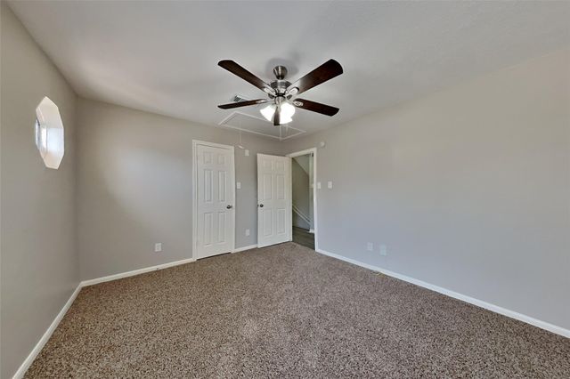 2822 Deer Hollow Drive, Houston, TX 77345