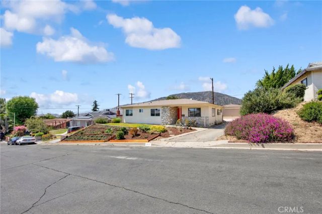 7217 Lonzo, Tujunga, CA 91042