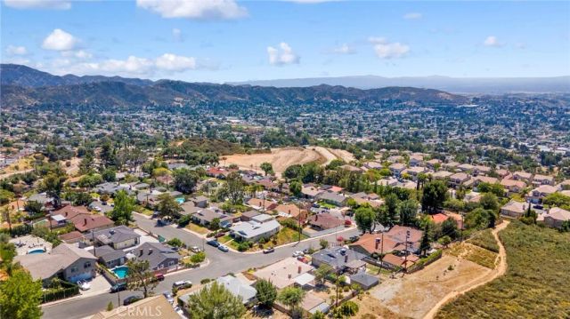 7217 Lonzo, Tujunga, CA 91042