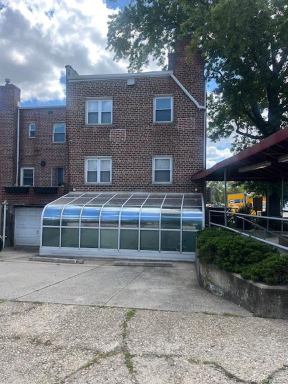 8501 67th Drive, Rego Park, NY 11374 — photo 3