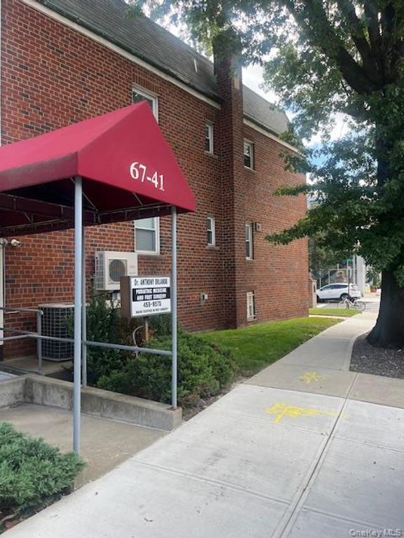 8501 67th Drive, Rego Park, NY 11374 — photo 5