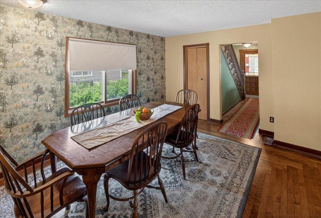6429 Maple Street, North Branch, MN 55056