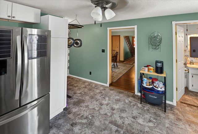 6429 Maple Street, North Branch, MN 55056