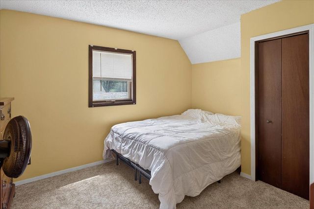 6429 Maple Street, North Branch, MN 55056