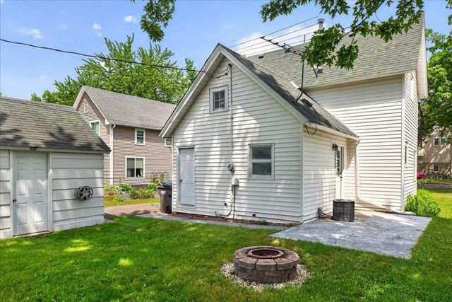 6429 Maple Street, North Branch, MN 55056
