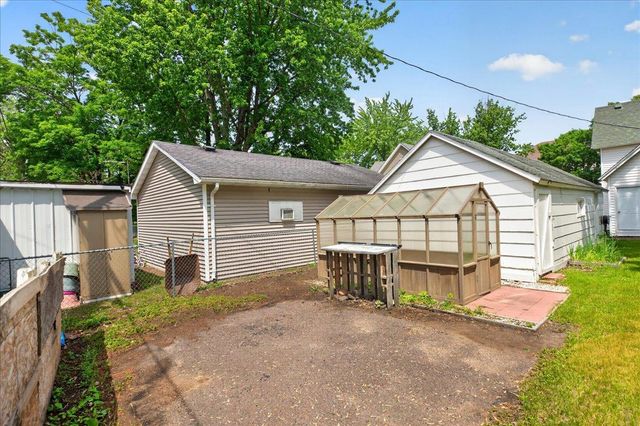 6429 Maple Street, North Branch, MN 55056