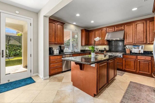 1385 Rock Court, San Marcos, CA 92078