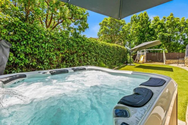 1385 Rock Court, San Marcos, CA 92078