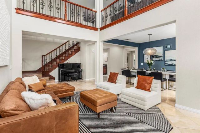 1385 Rock Court, San Marcos, CA 92078