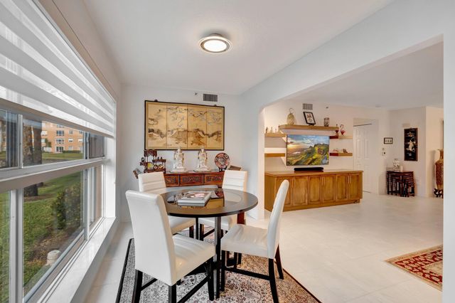 5746 CRYSTAL SHORES Drive 103, Boynton Beach, FL 33437