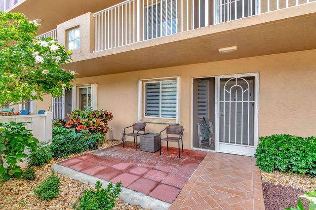 5746 CRYSTAL SHORES Drive 103, Boynton Beach, FL 33437