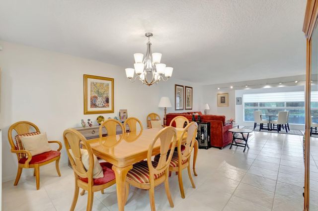 5746 CRYSTAL SHORES Drive 103, Boynton Beach, FL 33437
