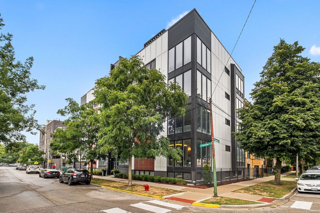 1300 N Claremont Avenue 1E, Chicago, IL 60622 — photo 2