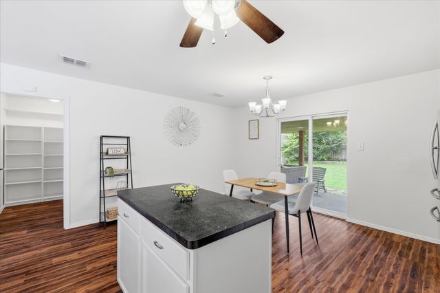 1572 Chivalry Lane, Little Elm, TX 75068