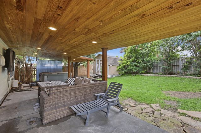 1572 Chivalry Lane, Little Elm, TX 75068