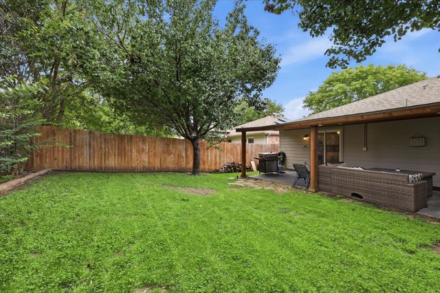 1572 Chivalry Lane, Little Elm, TX 75068