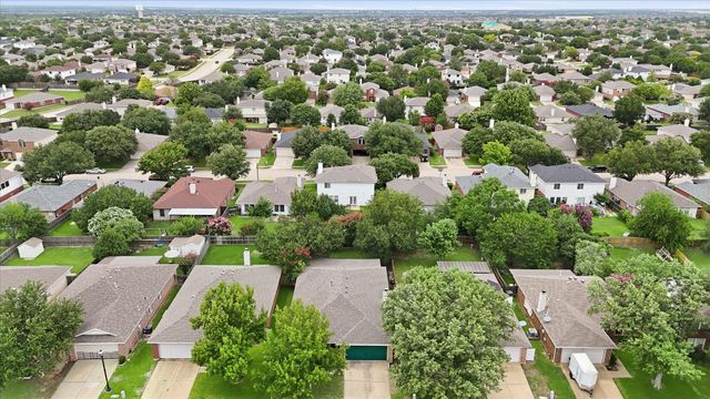 1572 Chivalry Lane, Little Elm, TX 75068
