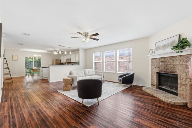 1572 Chivalry Lane, Little Elm, TX 75068