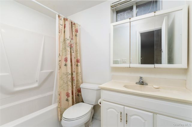 189 Broadway, Rocky Point, NY 11778