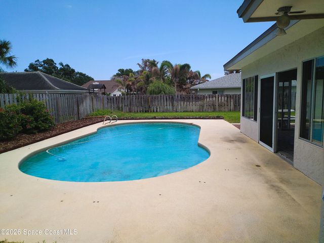 530 Rio Lane, Indialantic, FL 32903