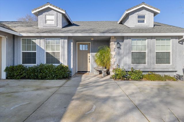 19701 Black Fox Drive, Cottonwood, CA 96022