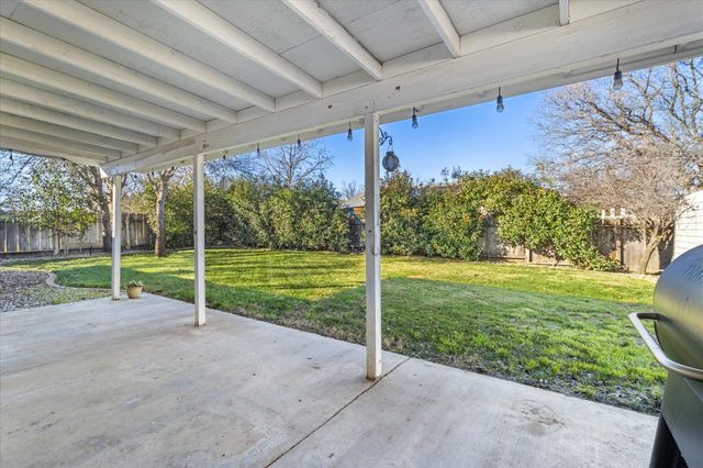 19701 Black Fox Drive, Cottonwood, CA 96022