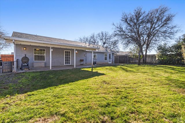 19701 Black Fox Drive, Cottonwood, CA 96022