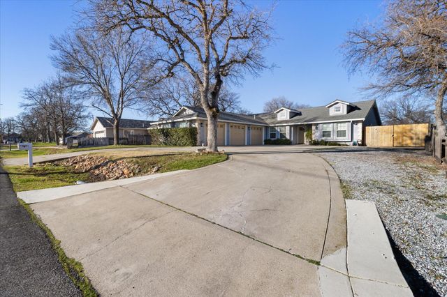 19701 Black Fox Drive, Cottonwood, CA 96022