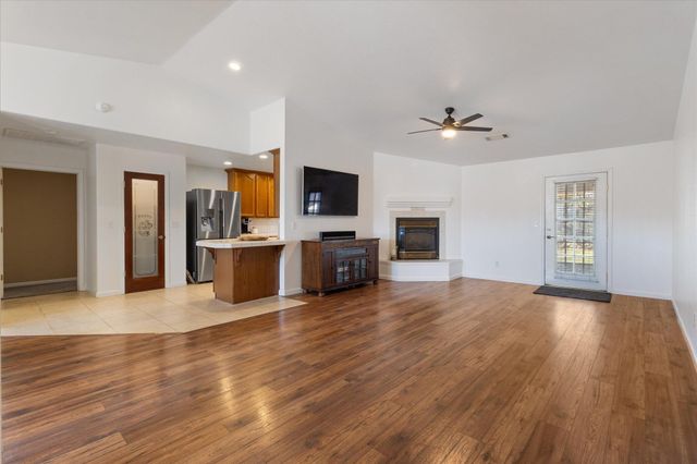 19701 Black Fox Drive, Cottonwood, CA 96022