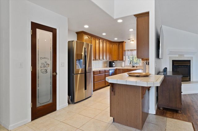 19701 Black Fox Drive, Cottonwood, CA 96022