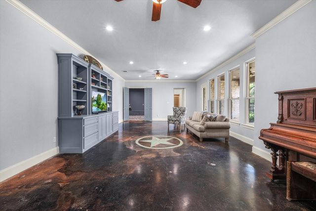 10021 Yeoman Lane, Fort Worth, TX 76179